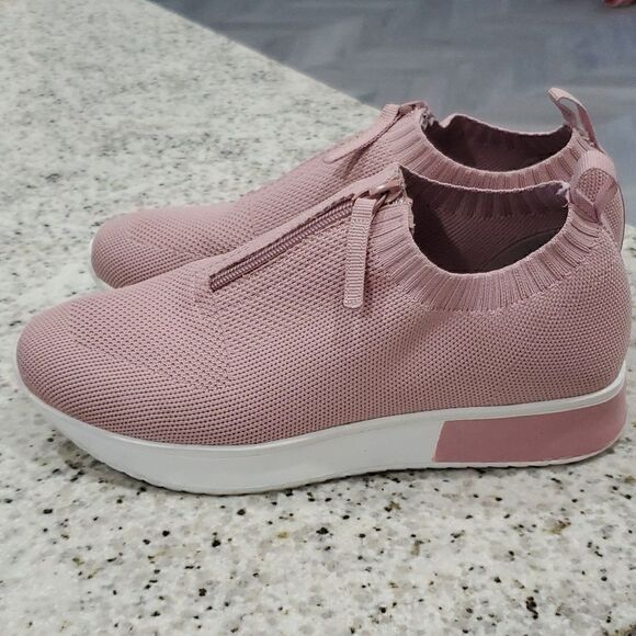 Catherine Malandrio, Womans pink, zip up sneakers, size 7.5 - Picture 3 of 6